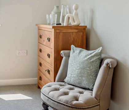Little Lulham Bedroom 2 - StayCotswold