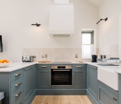 The Old Workshop Kitchen - StayCotswold