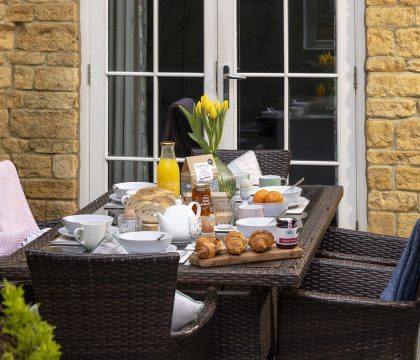 Appledore Cottage Outside - StayCotswold