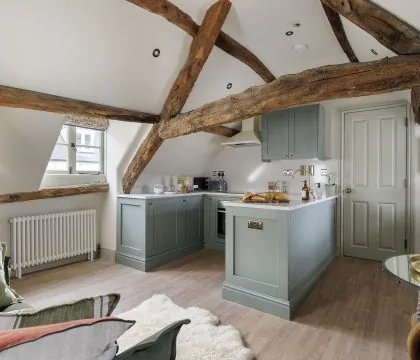 The Miller's Snug at Cowley House Kitchen Area - StayCotswold