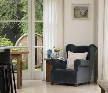 Keepers Lodge Kitchen - StayCotswold