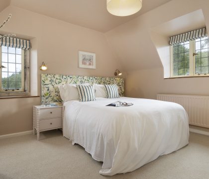 Keepers Lodge Bedroom 3 - StayCotswold