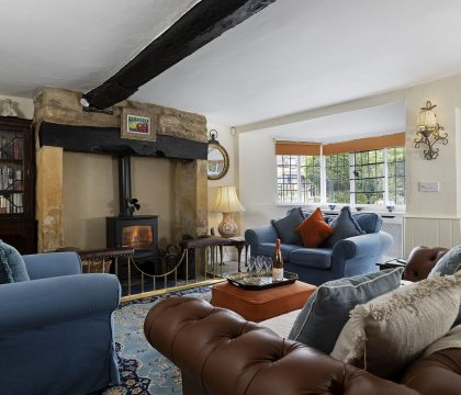 Closes Farm Cottage Sitting Area - StayCotswold