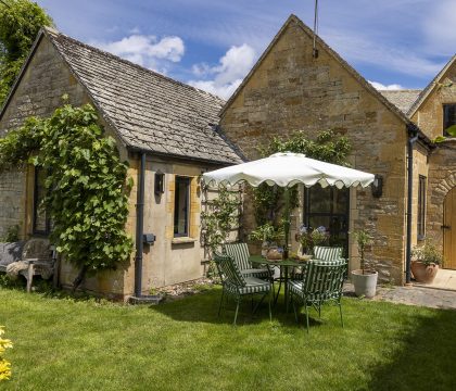 Laureldene Lodge - StayCotswold