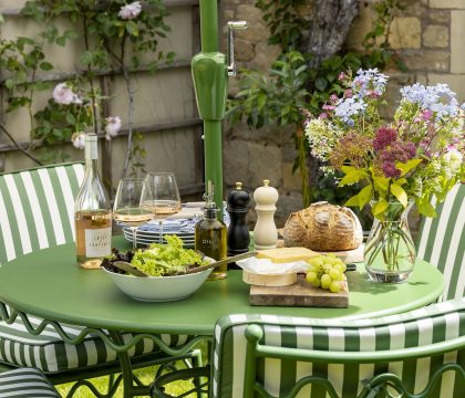 Laureldene Lodge - StayCotswold