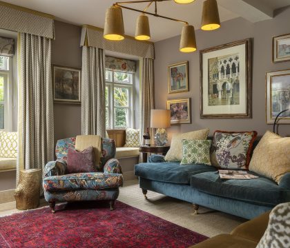 Ascott Earl House Family Room - StayCotswold