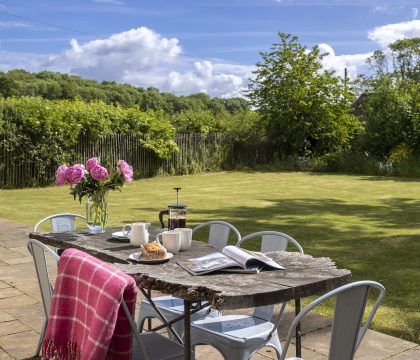 1 Manor Farm Cottage Garden - StayCotswold