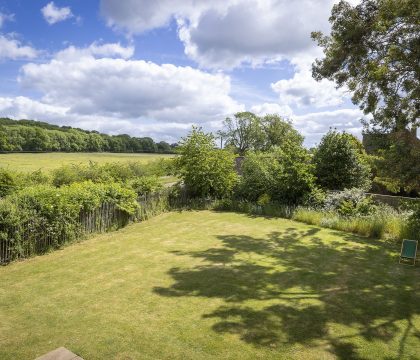 1 Manor Farm Cottage Garden - StayCotswold