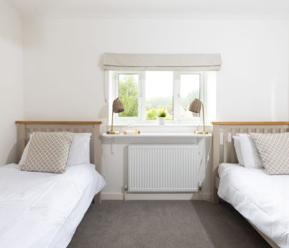 Lulham Bedroom 4 - StayCotswold