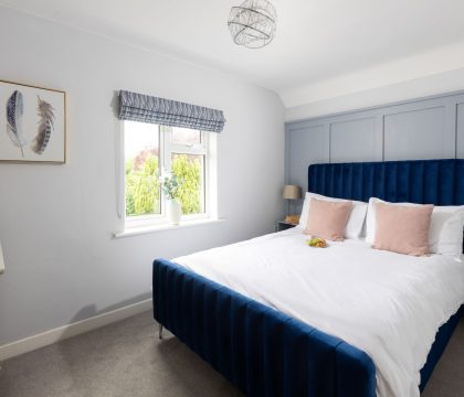 Lulham Bedroom 5 - StayCotswold