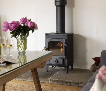 2 Manor Farm Cottage Sitting Room - StayCotswold