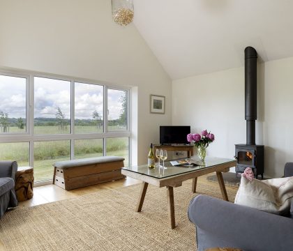 2 Manor Farm Cottage Sitting Room - StayCotswold