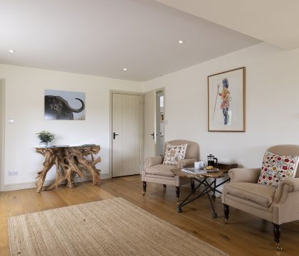 2 Manor Farm Cottage Sitting Room - StayCotswold