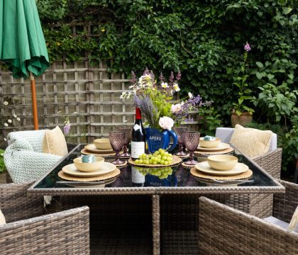 Holly Cottage garden - StayCotswold
