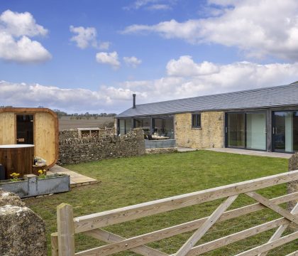 The Cattle Shed - StayCotswold
