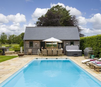 Keepers House Garden - StayCotswold