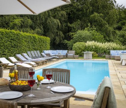 Keepers Lodge Garden - StayCotswold