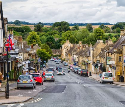 Burford Highstreet - StayCotswold