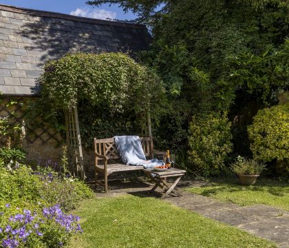 The Green Garden - StayCotswold