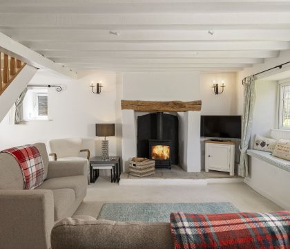 Murray's Cottage Sitting Room - StayCotswold