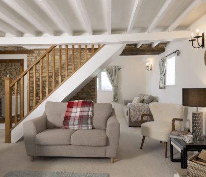 Murray's Cottage Sitting Room - StayCotswold