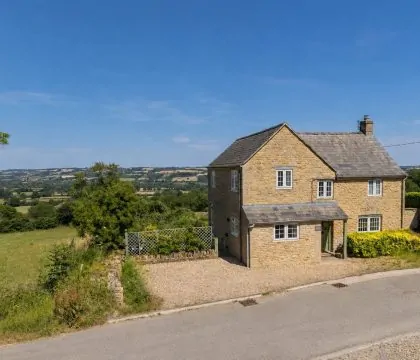 Murray's Cottage - StayCotswold