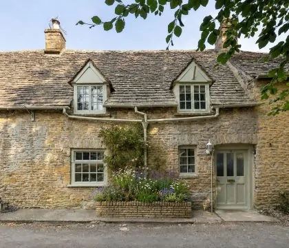 4 Wraggs Row - StayCotswold