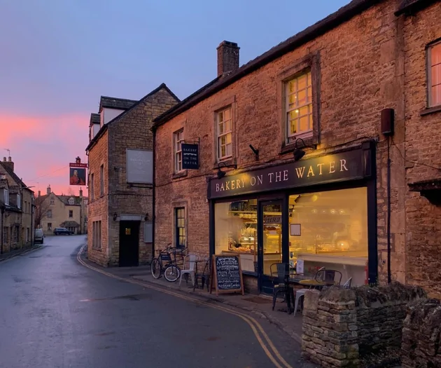 Discover this award-winning independent bakery company established in 1928