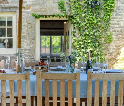 Yew Tree Farmhouse - StayCotswold