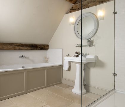 Yew Tree Farmhouse - StayCotswold