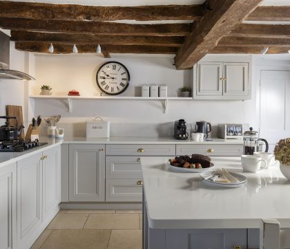 Yew Tree Farmhouse Kitchen - StayCotswold
