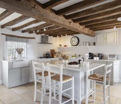 Yew Tree Farmhouse Kitchen - StayCotswold