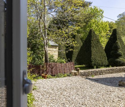The Digs Rear View - StayCotswold