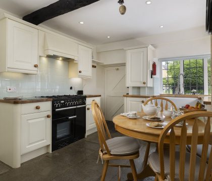 Closes Farm Cottage Kitchen/Breakfast Room - StayCotswold