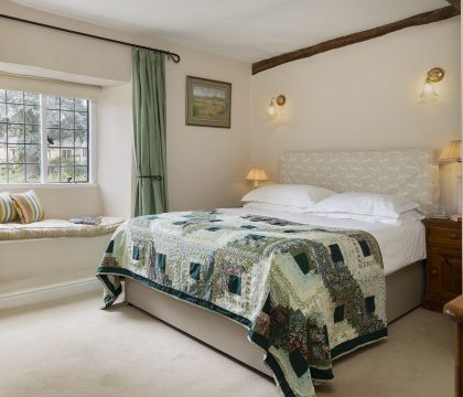Closes Farm Cottage Bedroom 2 - StayCotswold