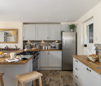 Orchard Cottage Kitchen/Dining Area - StayCotswold