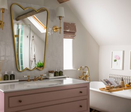 Dove Cottage Primary Bedroom Ensuite - StayCotswold