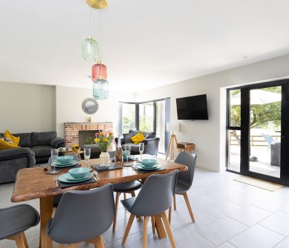 Bramley Lodge Kitchen - StayCotswold