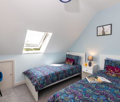 Bramley Lodge Bedroom 2 - StayCotswold