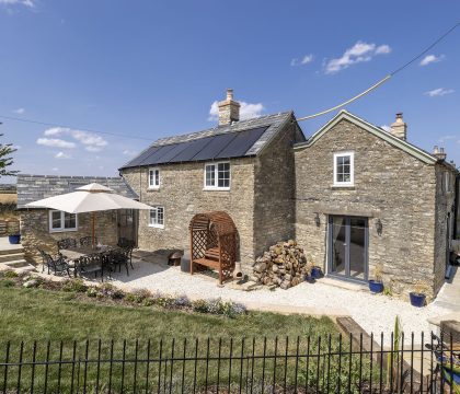 Top House Garden - StayCotswold