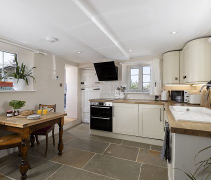 Top House Kitchen - StayCotswold