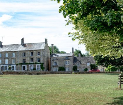 Shipton-under-Wychwood - StayCotswold