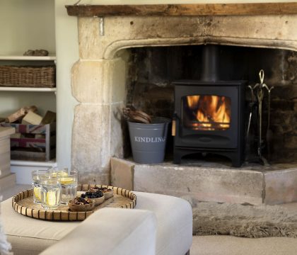 The Roarings Sitting Room - StayCotswold