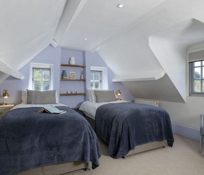 The Roarings Bedroom 3 - StayCotswold
