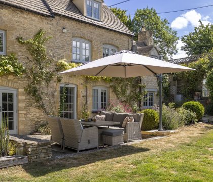 The Roarings Outside - StayCotswold