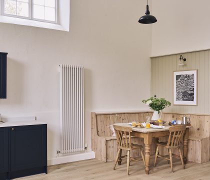Old Methodist Chapel StayCotswold - Kitchen