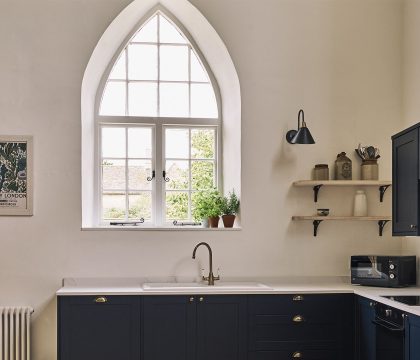 Old Methodist Chapel StayCotswold - Kitchen
