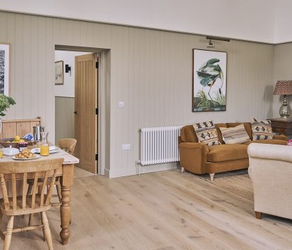 Old Methodist Chapel StayCotswold - Sitting Room