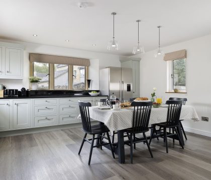 St Mary's Cottage Kitchen - StayCotswold