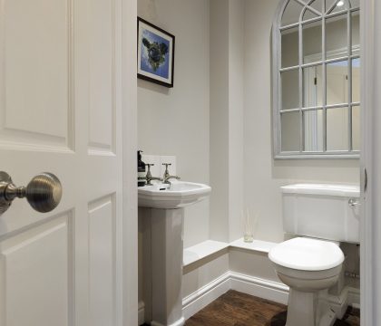 St Mary's Cottage Toilet - StayCotswold